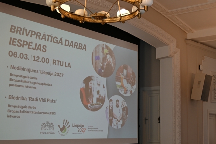 Liepājas Valsts tehnikuma topošie gidi piedalās Karjeras dienā – iepazīst brīvprātīgā darba iespējas