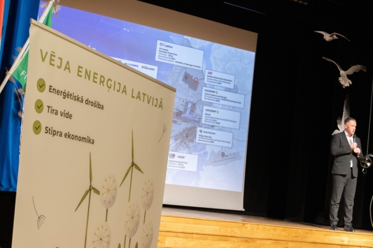Jaunieši tiekas ar nozares ekspertiem un iepazīst vēja enerģētikas iespējas