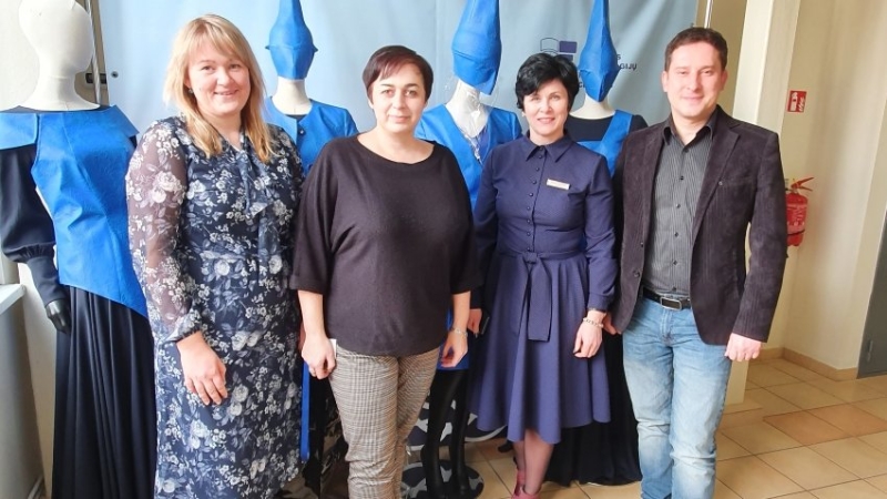 Vienojas par projekta kursu norisi