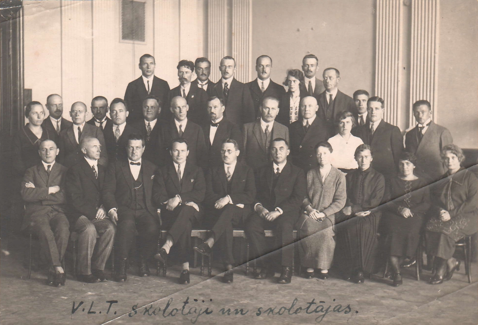 Valsts Liepājas technikuma vadība un skolotāji 1924 .gadā
